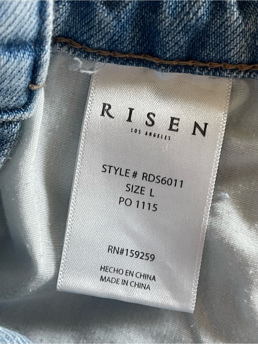 Risen Distressed Denim Overall Shorts Adj Strap Bib Front  Light Wash Size Large - Picture 11 of 16